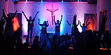 Children praise gallery