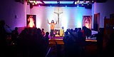 Children praise gallery