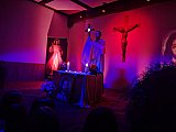 Children praise gallery